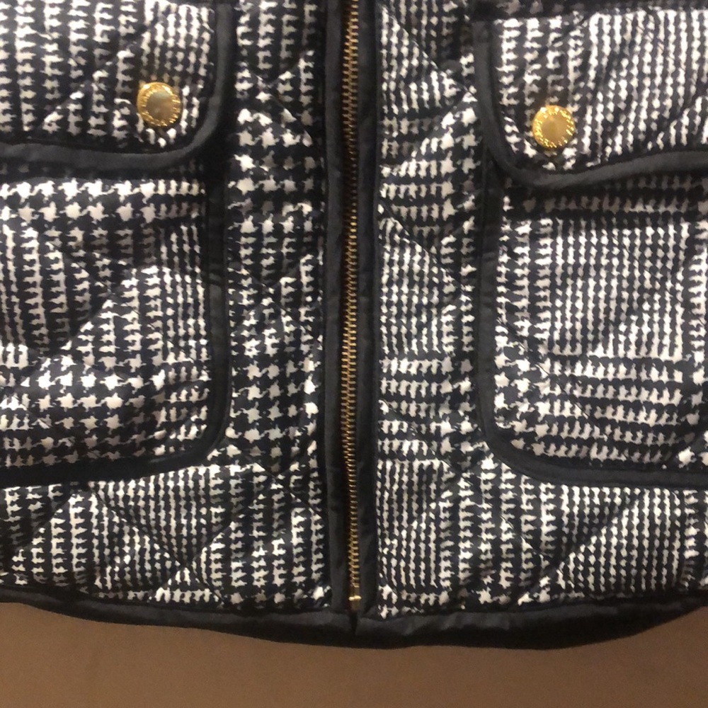 Cambridge Dry Goods Houndstooth puffer zip up vest - Picture 6 of 12